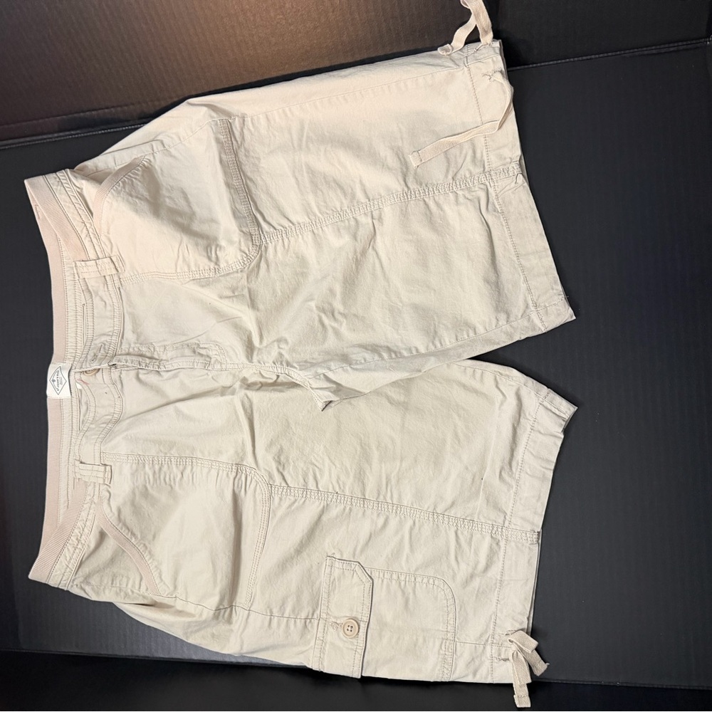 St. John's Bay Women's Cream Shorts
